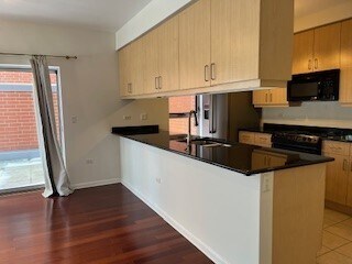 Foto del edificio - 1210 Chicago Ave