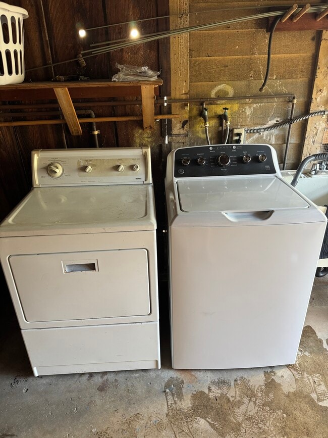 Foto del edificio - 411 E Anapamu St