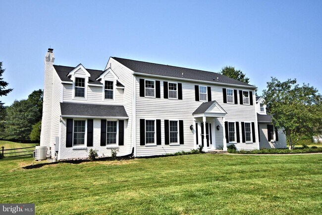 Building Photo - 1385 Eagle Rd