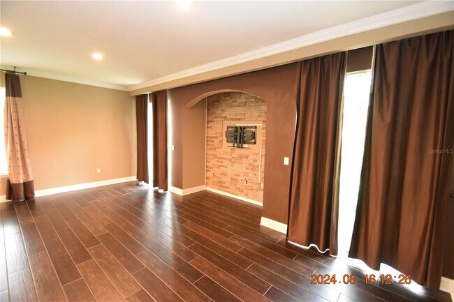 Foto del edificio - 6737 Eagle Feather Dr