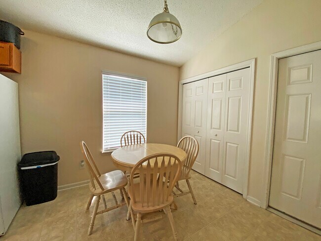 Building Photo - Four bedroom home in Lofton Pointe!
