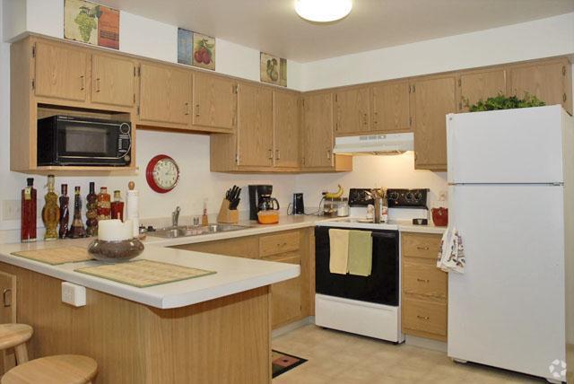 Kitchen - Westridge Apartments