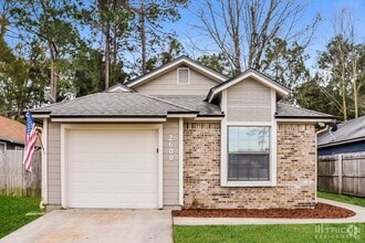 Building Photo - 2600 Malibu Cir