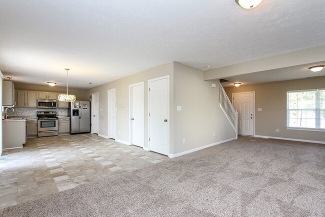 Building Photo - 1255 Spring Ridge Cir