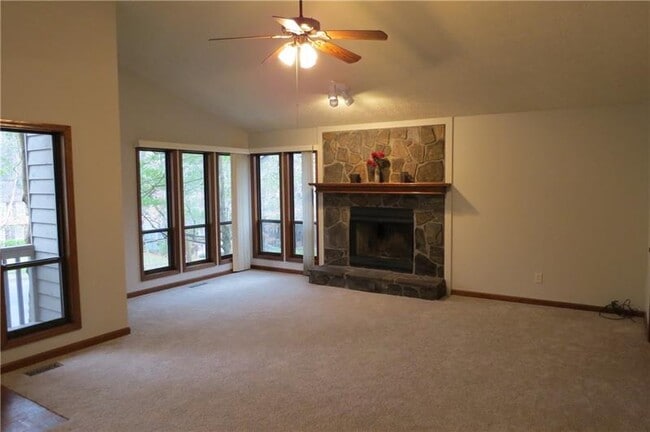 Building Photo - 3701 Frey Lake Rd NW