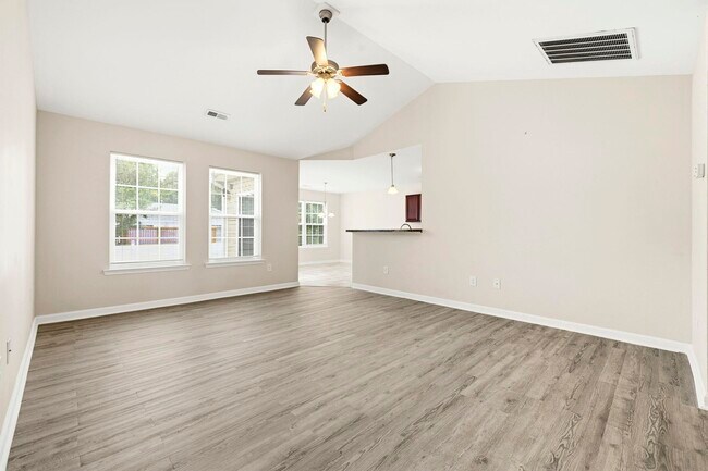 Foto del edificio - 2375 Morlynn Dr