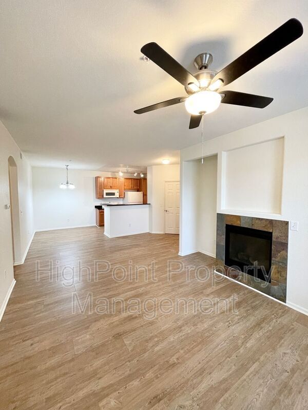 Foto del edificio - 2955 Blue Sky Cir