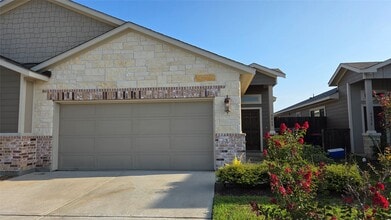 Building Photo - 9860 Grosbeak Ln