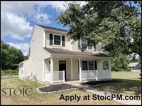 Building Photo - 3903 Claremorris St