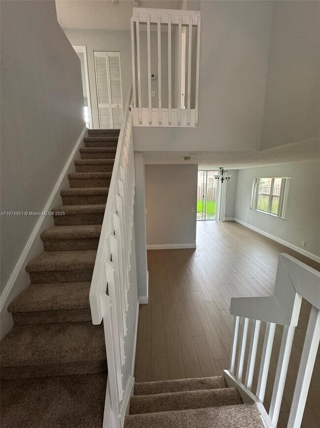 Foto del edificio - 10931 NW 12th Pl