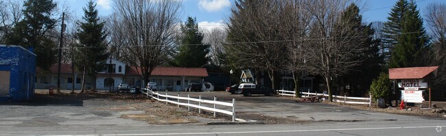 Foto del edificio - Dedell's Motel Rentals