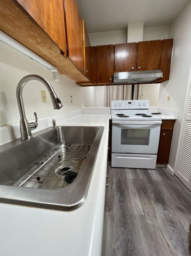 Building Photo - Mililani - Nob Hill, 2 bed, 1.5 bath, 1 pa...