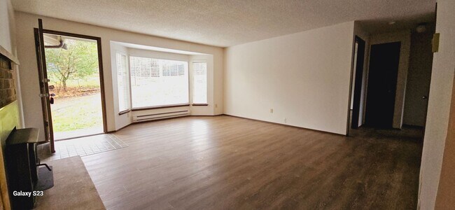 Foto del edificio - Puyallup near Costco 2bed/1.5 bath Duplex ...