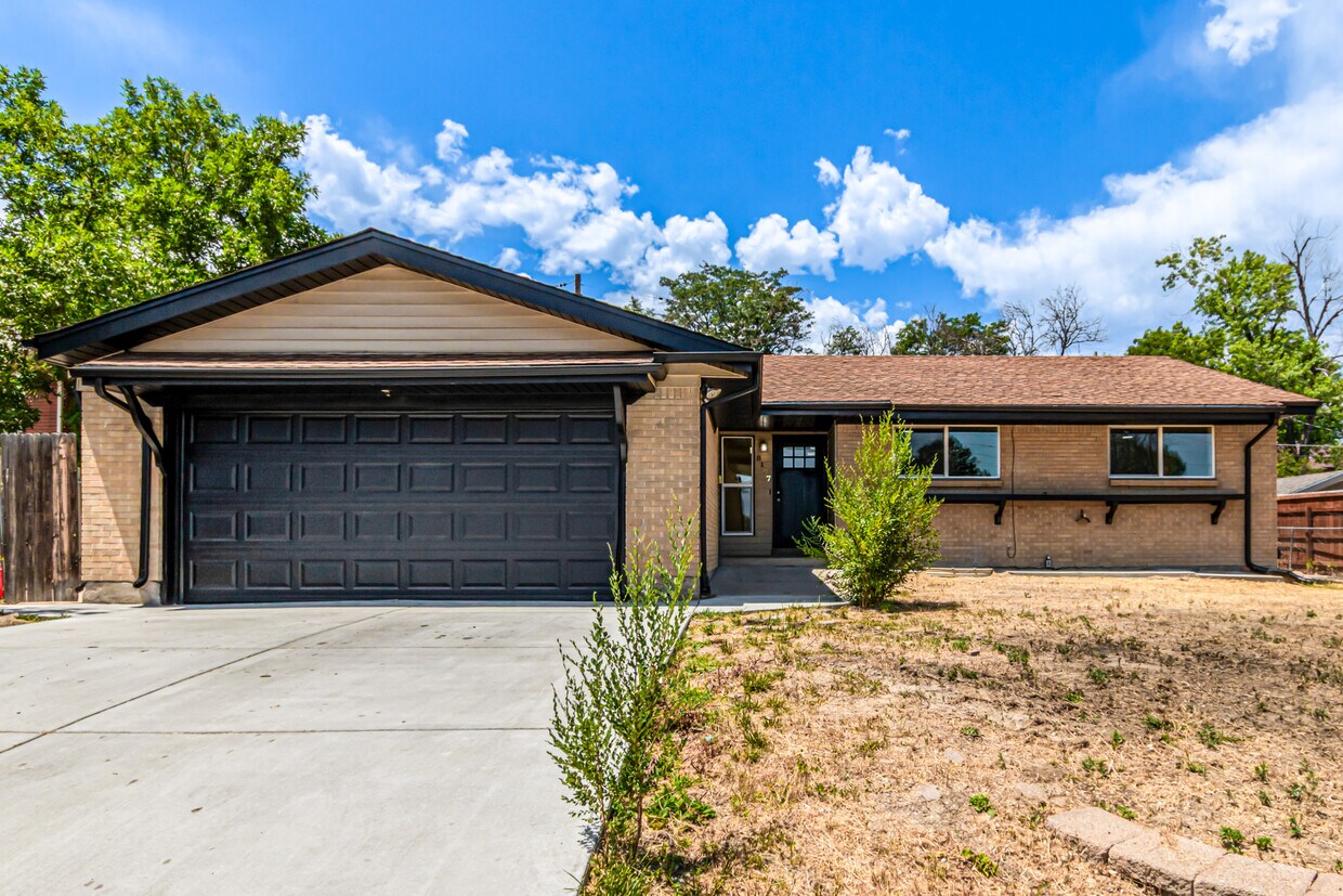 Foto principal - 8177 Pearl St