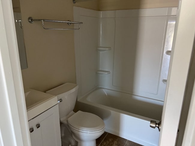 Foto del edificio - 810 Yucca Dr