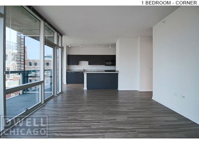 Building Photo - 801 N LaSalle Dr