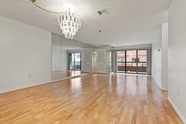 Building Photo - 3920 Mystic Valley Pkwy