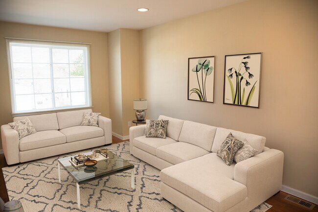 Foto del edificio - 2680 Beverly Ave