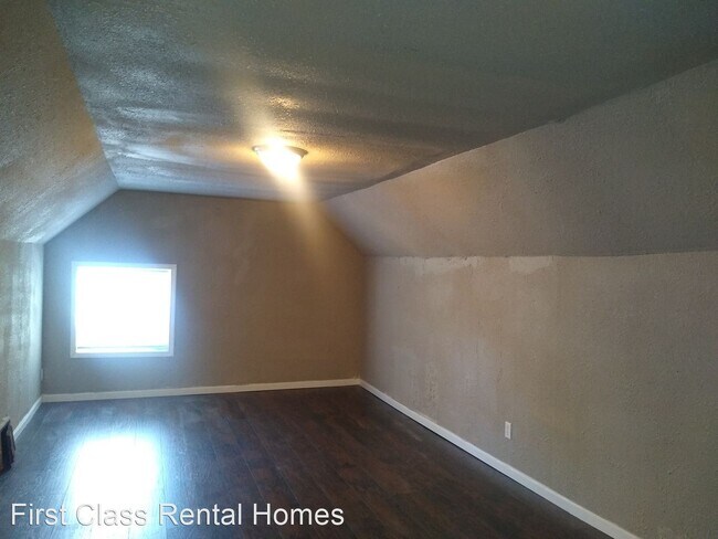 Building Photo - 4 br, 1 bath House - 726 Durbin St