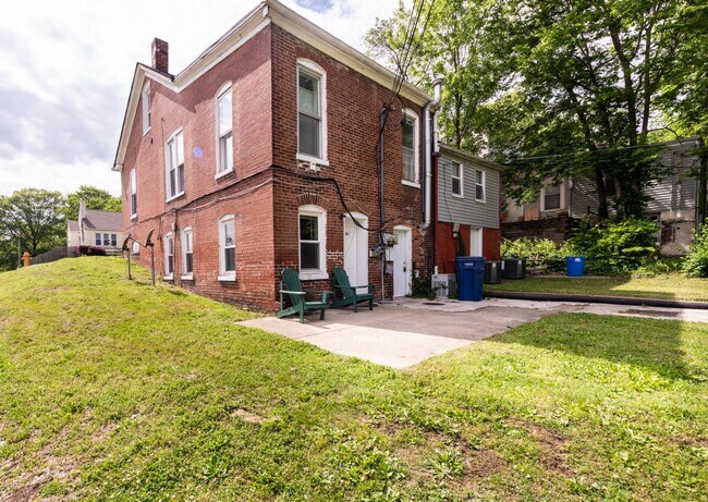 Foto del edificio - 719 Caroline St