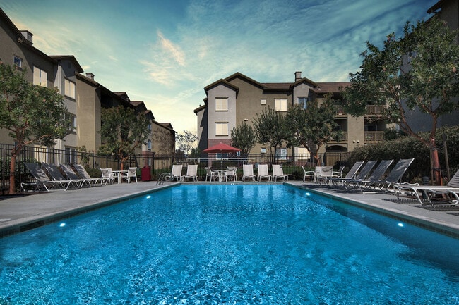 Building Photo - Valencia at Gale Ranch