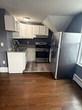 Building Photo - 42 Mott St