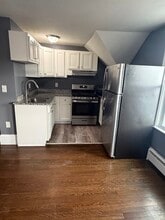 Building Photo - 42 Mott St