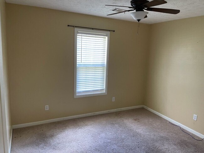 Building Photo - Precious House in Beautiful Opelika!