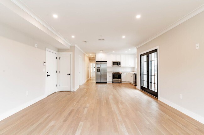 Building Photo - BRAND NEW UNIT IN JAMAICA PLAIN
