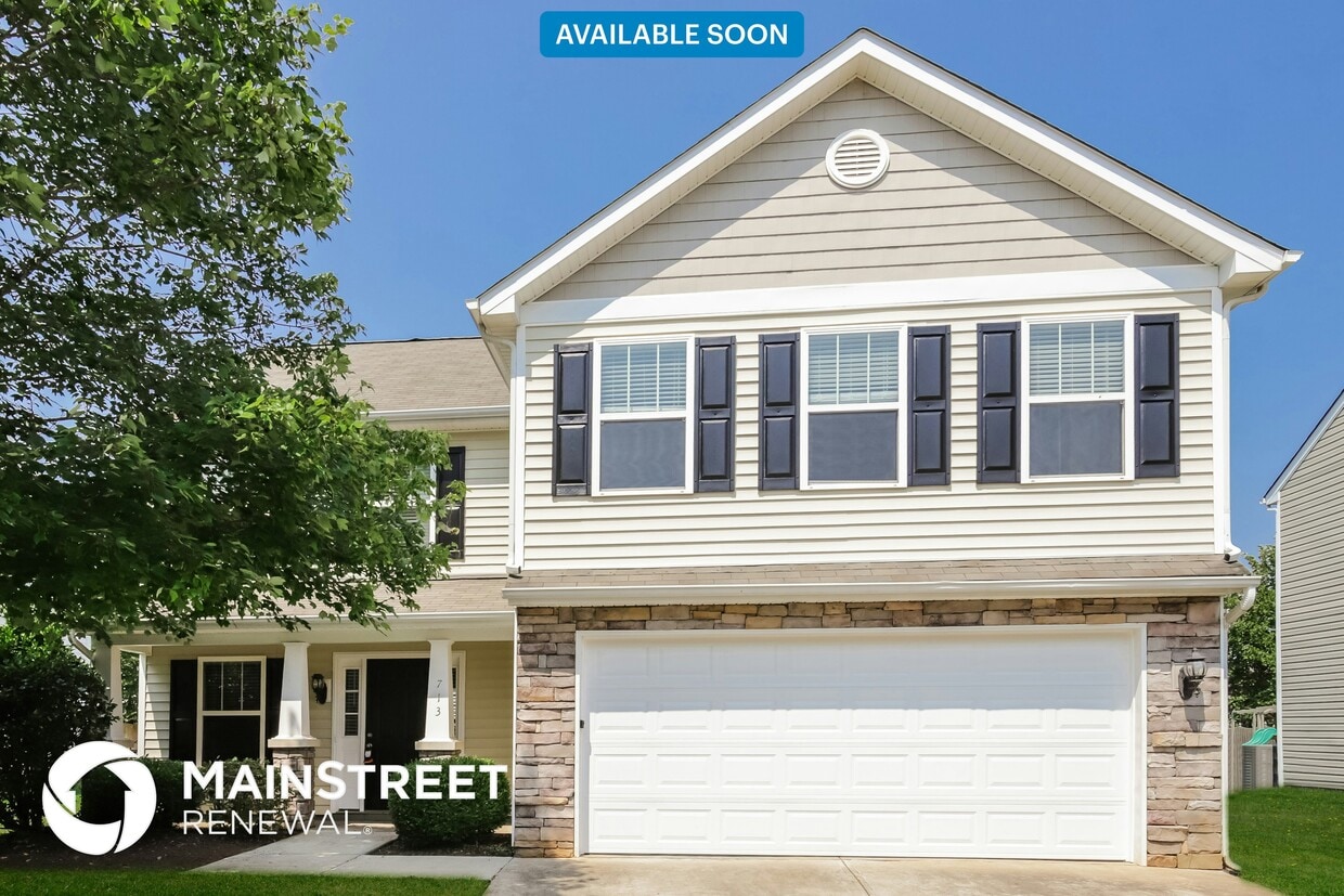 Foto principal - 713 Blue Lake Dr
