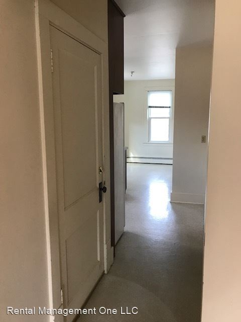 Building Photo - 2 br, 1 bath House - 214 Wellington