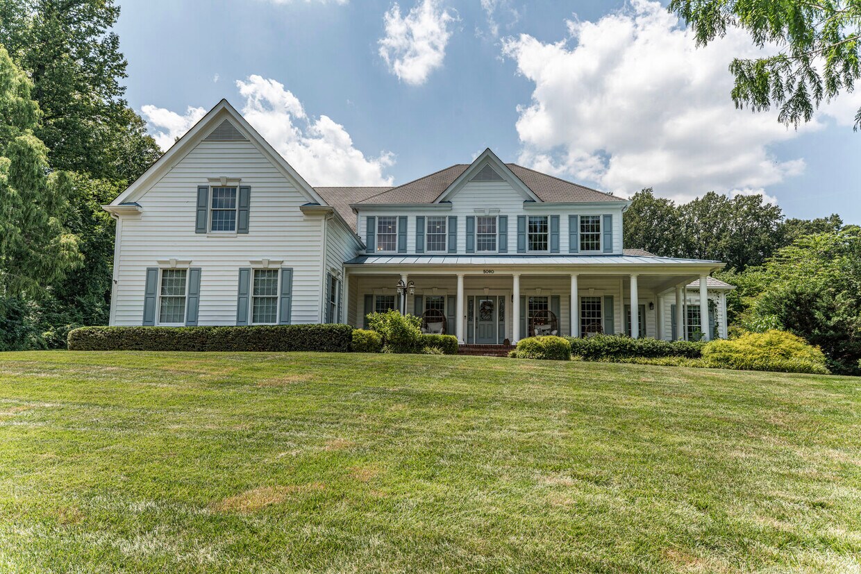 Foto principal - 5090 Hazel Ferguson Dr