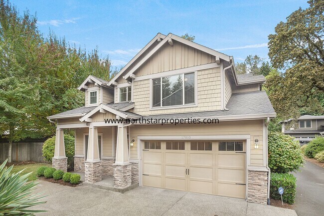 Building Photo - Beautiful Craftsman in Lake Oswego