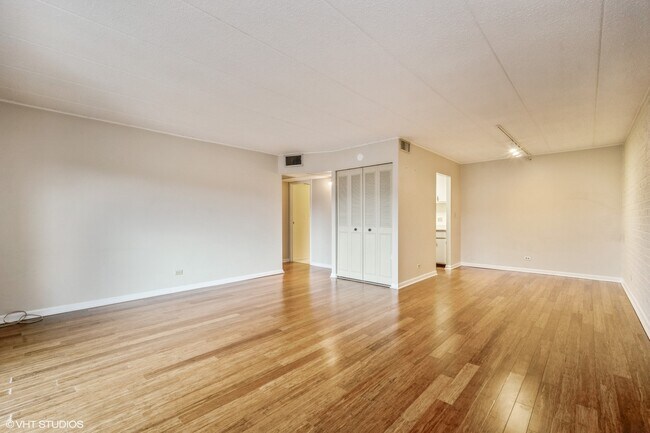 Foto del edificio - 3850 S Parkway Dr