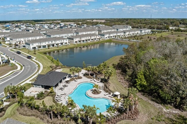 Foto del edificio - 6106 Fairmont Ln