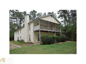 Building Photo - 156 Red Bank Rd