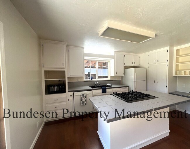 Building Photo - Beautiful Novato Home