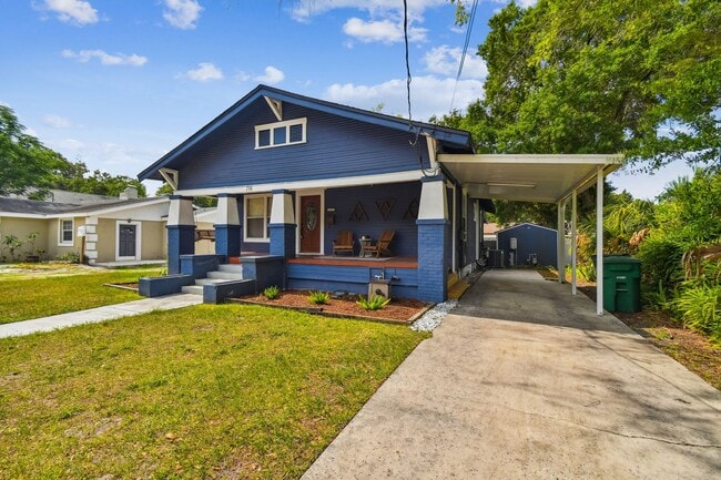 Photo - Riverside Heights Historic Bungalow! House