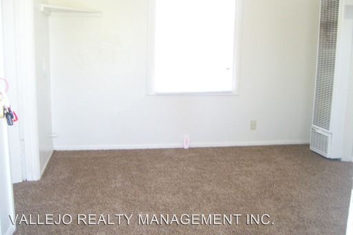 Building Photo - 731 Solano Ave