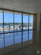 Building Photo - 7601 E Treasure Dr