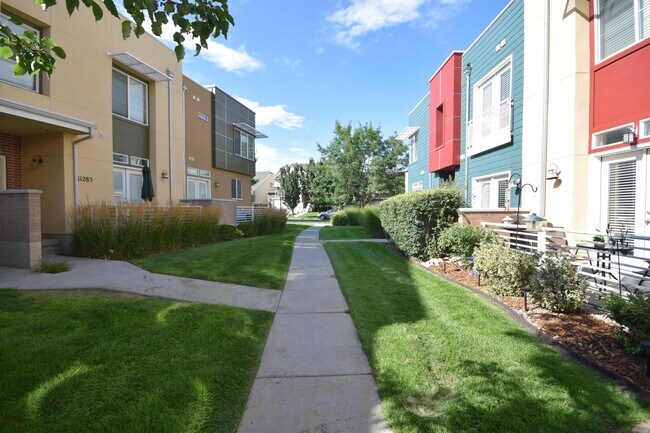 Building Photo - 11292 S Clove Ln