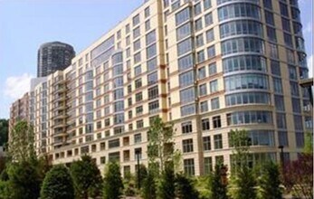 Building Photo - 8100 RIVER Rd