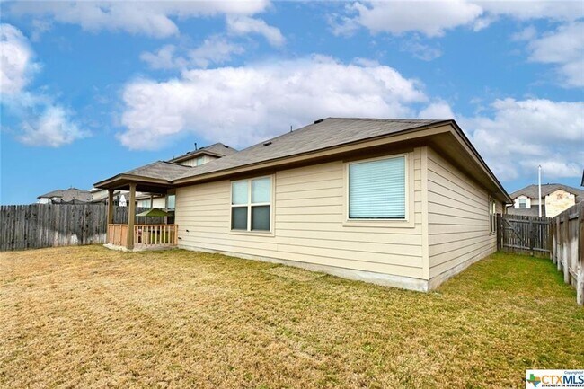 Foto del edificio - 362 Limerick Rd