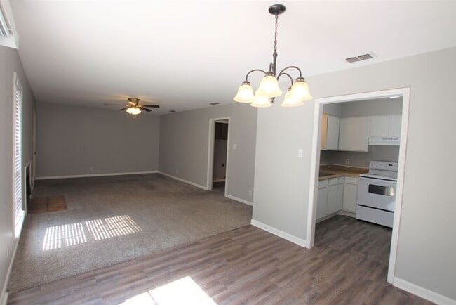 Foto del edificio - 2 bedroom 2 bath apartment in Tyler! Avail...