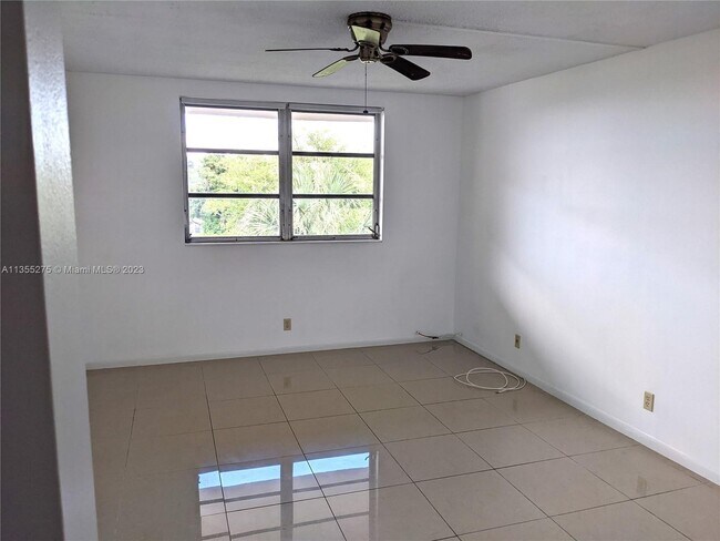 Foto del edificio - 2900 NW 47th Terrace