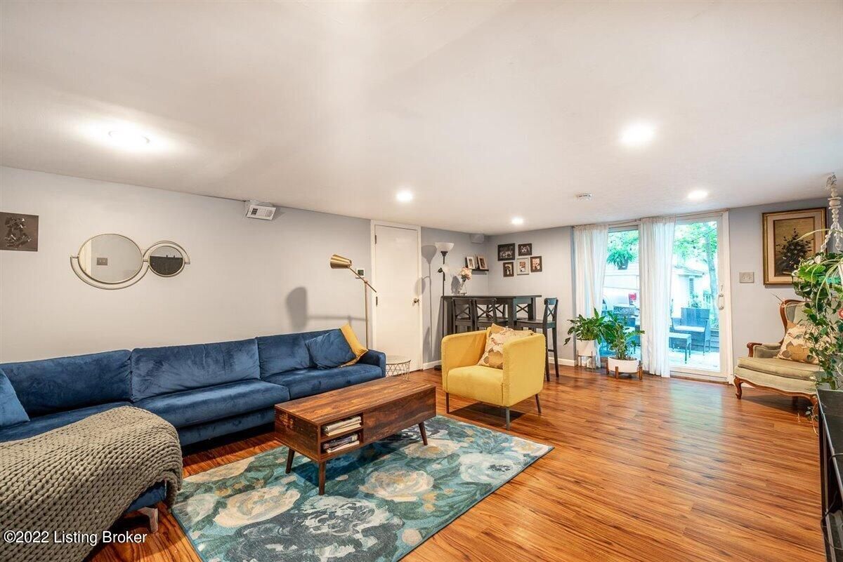 319 S Ewing Ave Unit 3, Louisville, KY 40206 Condo for Rent in