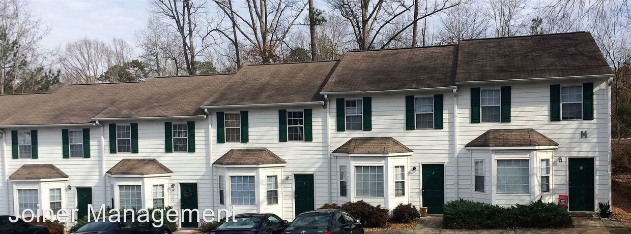 Primary Photo - 120 Mark Twain Cir