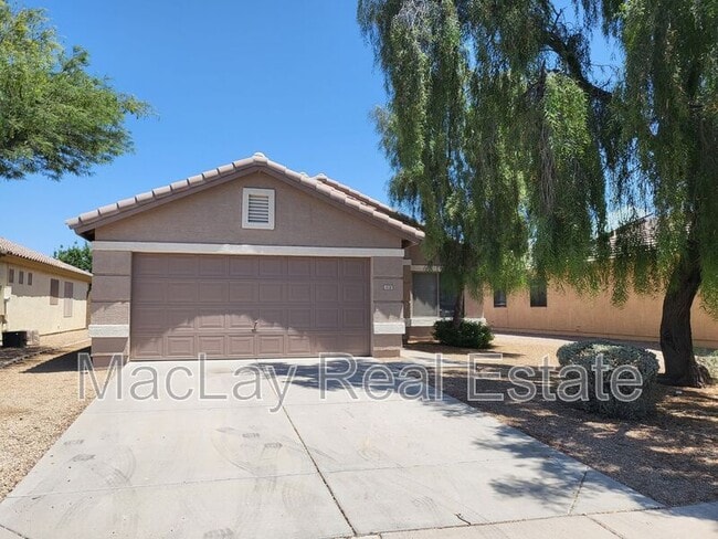 Building Photo - 1028 E Graham Ln
