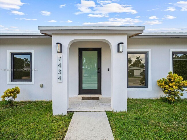 Foto del edificio - 7434 SW 127th Ct