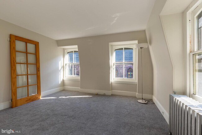 Building Photo - 3604 Baring St